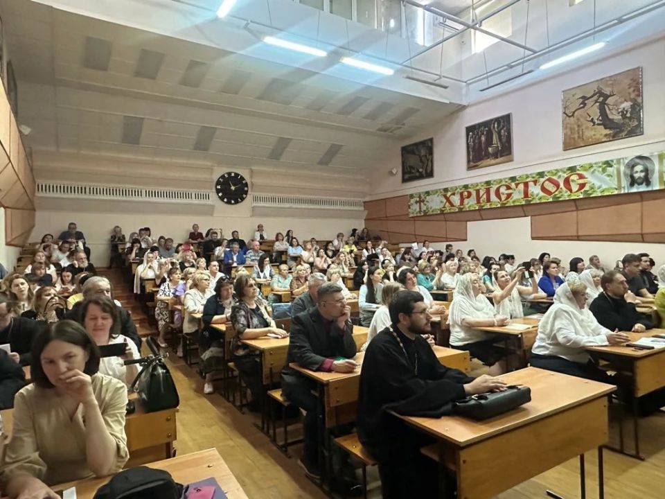 В Волжском филиале ВолГУ состоялось пленарное заседание традиционных Кирилло-Мефодиевских образовательных чтений
