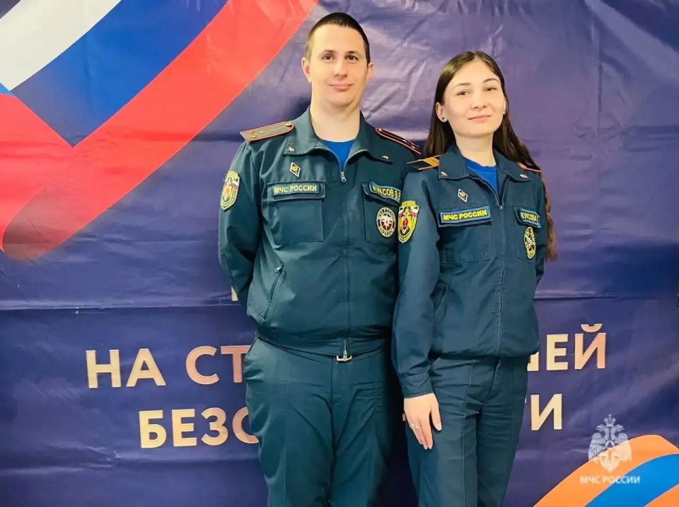 Чрезвычайная семья Куксовых желает легкого окончания рабочей недели!