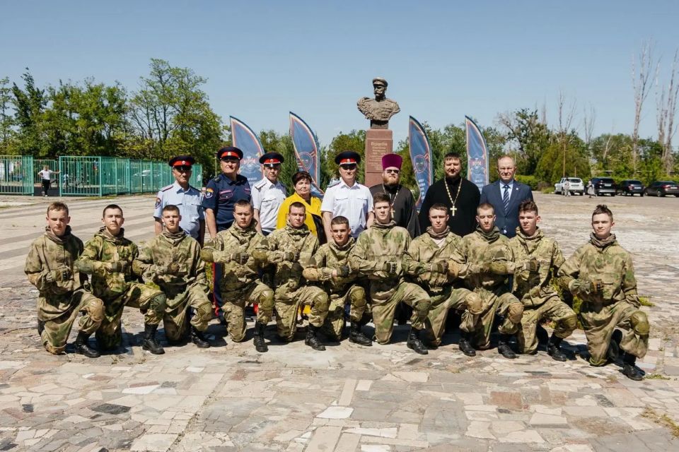В казачьем кадетском корпусе имени Константина Ивановича Недорубова прошел День открытых дверей, приуроченный к 137-й годовщине со дня рождения легендарного героя В казачьем кадетском корпусе имени Константина Ивановича Недорубова прошел День открытых дверей, приуроченный к 137-й годовщине со дня рождения легендарного героя