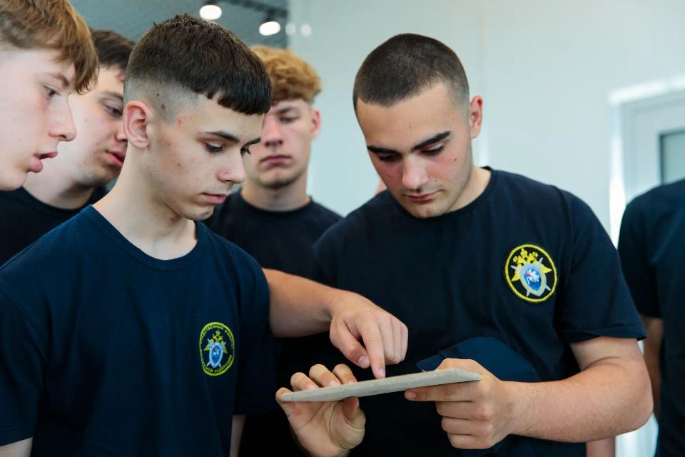 Участники VII Слета кадет СК России проходят новые этапы соревнований и военно-патриотических испытаний Участники VII Слета кадет СК России проходят новые этапы соревнований и военно-патриотических испытаний