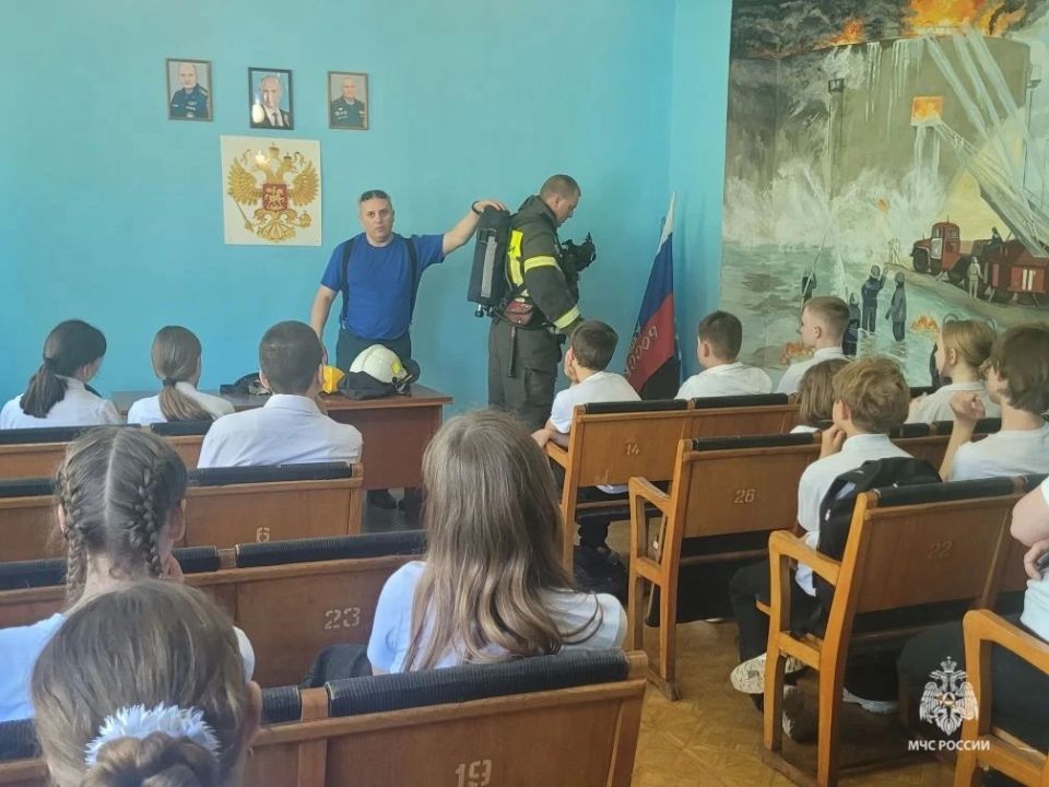 Почувствовали себя настоящими огнеборцами! Почувствовали себя настоящими огнеборцами!