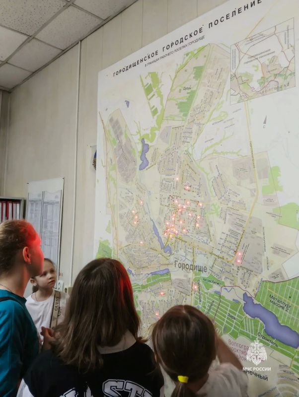 Увлекательное путешествие в мир огнеборцев Увлекательное путешествие в мир огнеборцев