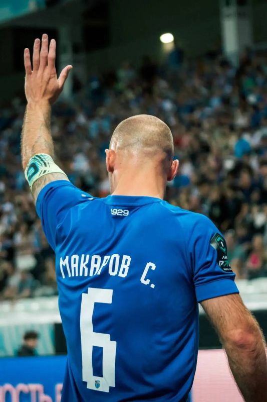 «Мы уходим, но очень хотели остаться»: капитан «Ротора» Сергей Макаров покинул клуб «Мы уходим, но очень хотели остаться»: капитан «Ротора» Сергей Макаров покинул клуб