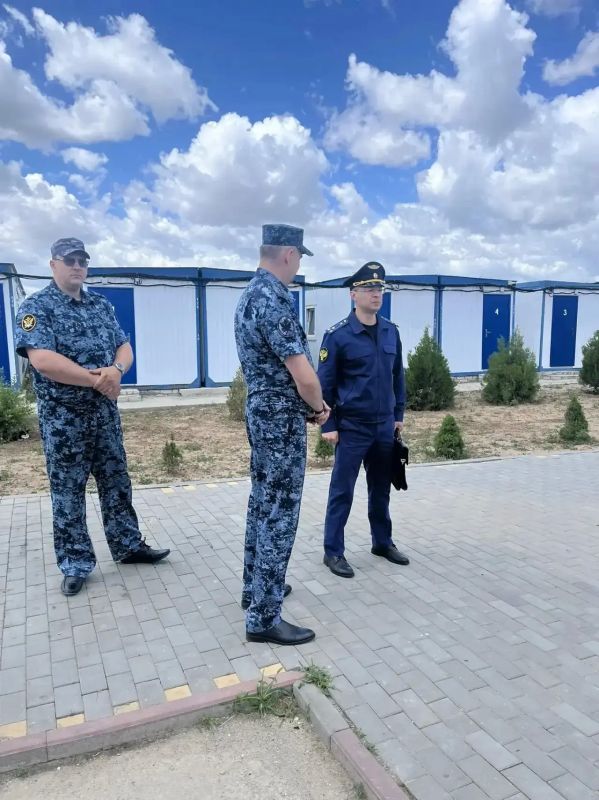 Прокурор Городищенского района Волгоградской области Денис Шульга провел выездную проверку в изолированном участке, функционирующим как исправительный центр N1 в поселке Котлубань