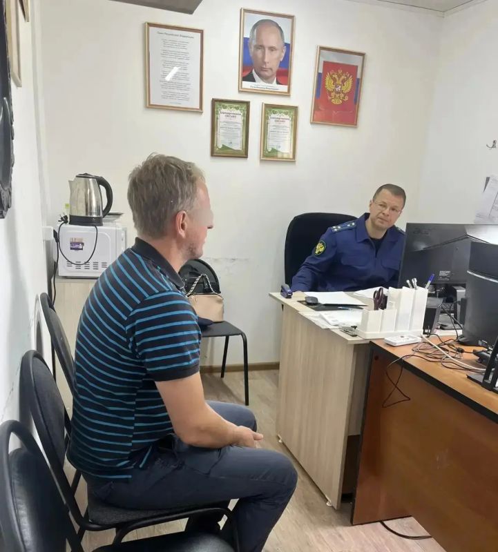 Прокурор Городищенского района Волгоградской области Денис Шульга провел выездную проверку в изолированном участке, функционирующим как исправительный центр N1 в поселке Котлубань Прокурор Городищенского района Волгоградской области Денис Шульга провел выездную проверку в изолированном участке, функционирующим как исправительный центр N1 в поселке Котлубань