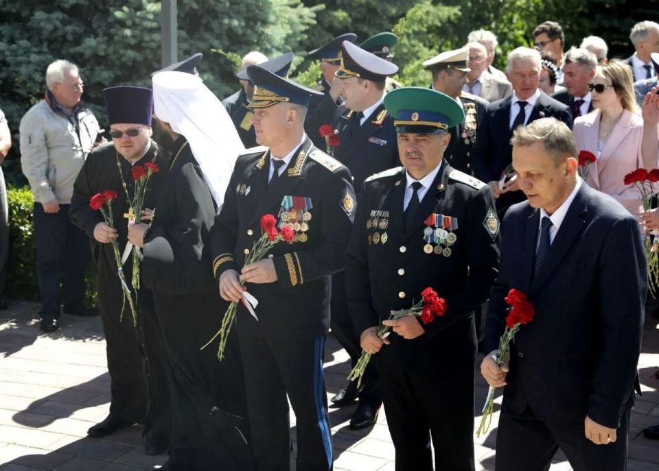 28 мая отмечается День пограничника - профессиональный праздник личного состава, ветеранов и служащих Пограничной службы ФСБ России