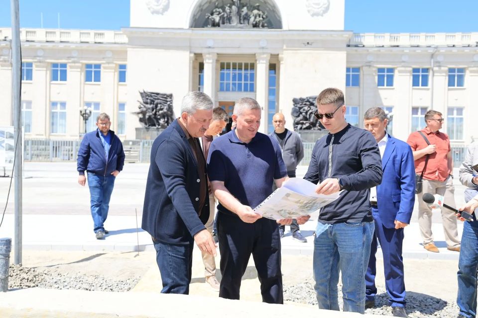 Андрей Бочаров: реконструкция площади Павших борцов и территории у вокзала завершится в течение 2026 года Андрей Бочаров: реконструкция площади Павших борцов и территории у вокзала завершится в течение 2026 года
