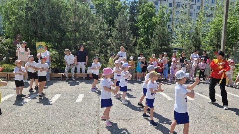 В последние дни мая в школах и детских садах города прошли семейные Дни здоровья В последние дни мая в школах и детских садах города прошли семейные Дни здоровья