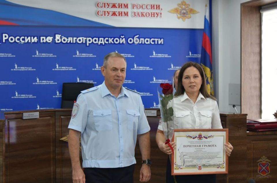 Начальник регионального Главка поздравил сотрудников ПДН и ЦВСНП с профессиональным праздником