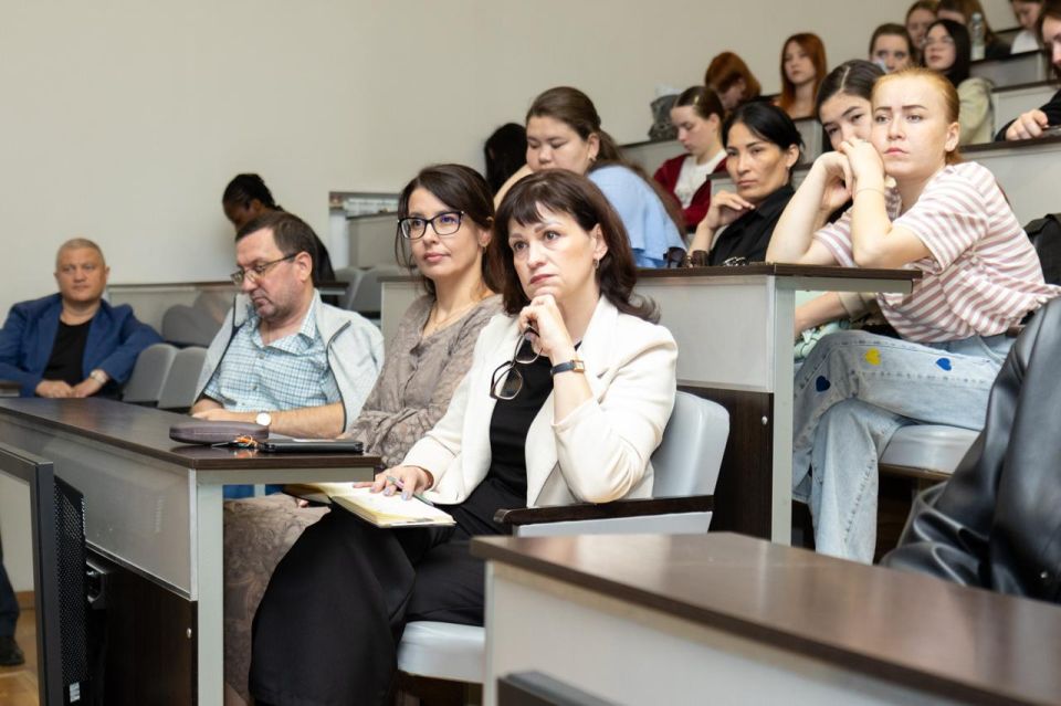 Николай Стариков: Выступил с лекцией о геополитике перед студентами и преподавателями Волгоградского государственного университета Николай Стариков: Выступил с лекцией о геополитике перед студентами и преподавателями Волгоградского государственного университета