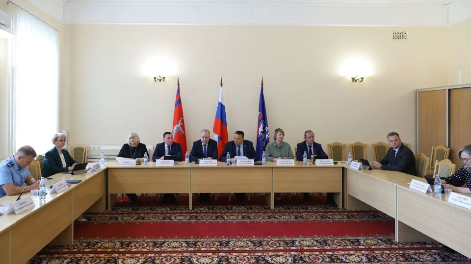 На заседании комиссии по вопросам Регламента, парламентского контроля, депутатской этики и противодействия коррупции под председательством Валерия Могильного был рассмотрен проект регионального закона, направленный на...
