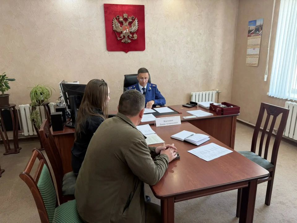 Прокурор Волгоградской области Денис Алексеевич Костенко провел личный выездной прием граждан в Урюпинском районе Прокурор Волгоградской области Денис Алексеевич Костенко провел личный выездной прием граждан в Урюпинском районе