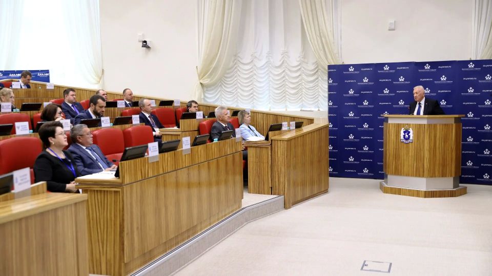 В столице Ямало-Ненецкого автономного округа Салехарде завершил работу форум «Диалог парламентариев» В столице Ямало-Ненецкого автономного округа Салехарде завершил работу форум «Диалог парламентариев»