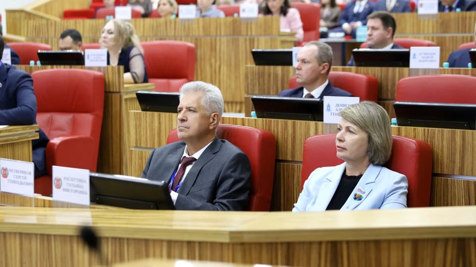 В столице Ямало-Ненецкого автономного округа Салехарде завершил работу форум «Диалог парламентариев» В столице Ямало-Ненецкого автономного округа Салехарде завершил работу форум «Диалог парламентариев»