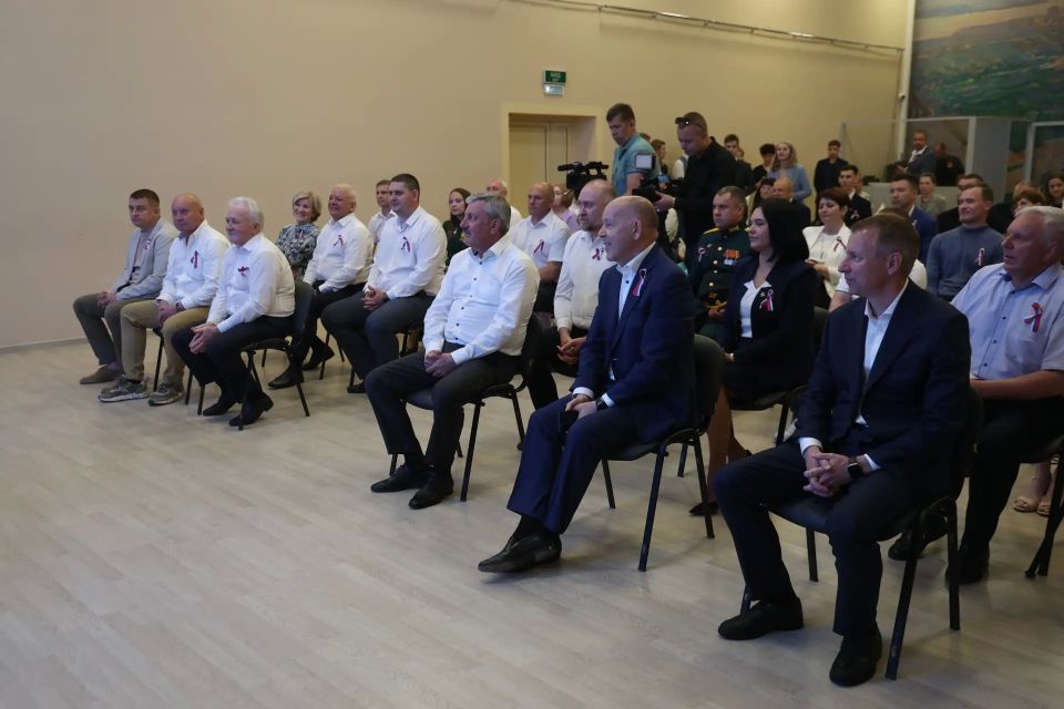На 42-й конференции реготделения «Единой России» подвели итоги предварительного партийного голосования, а также определили делегатов, которые представят Волгоградскую область на XXIII съезде «Единой России» На 42-й конференции реготделения «Единой России» подвели итоги предварительного партийного голосования, а также определили делегатов, которые представят Волгоградскую область на XXIII съезде «Единой России»