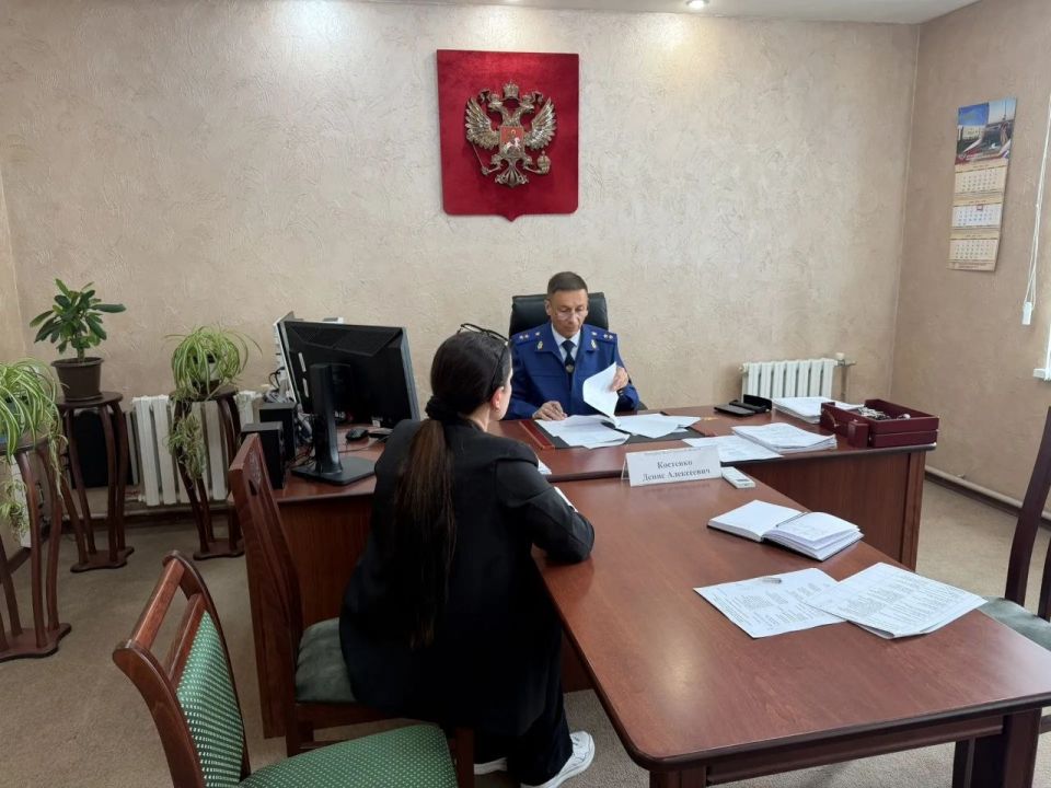 Прокурор Волгоградской области Денис Алексеевич Костенко провел личный выездной прием граждан в Урюпинском районе Прокурор Волгоградской области Денис Алексеевич Костенко провел личный выездной прием граждан в Урюпинском районе