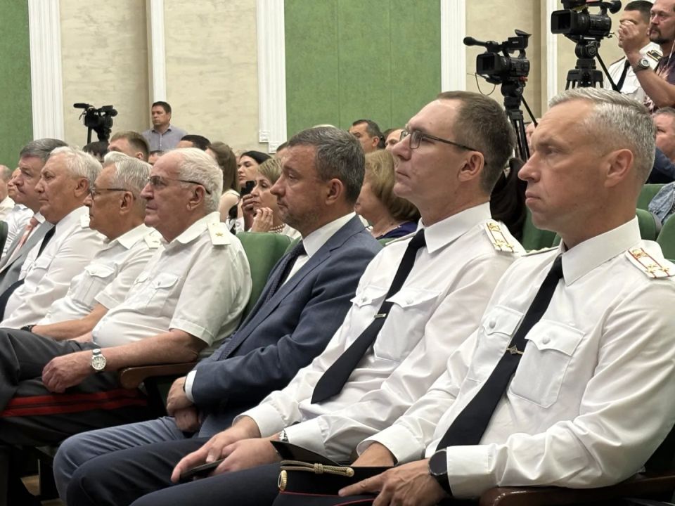 Волгоградская академия МВД России отмечает 60-летний юбилей Волгоградская академия МВД России отмечает 60-летний юбилей