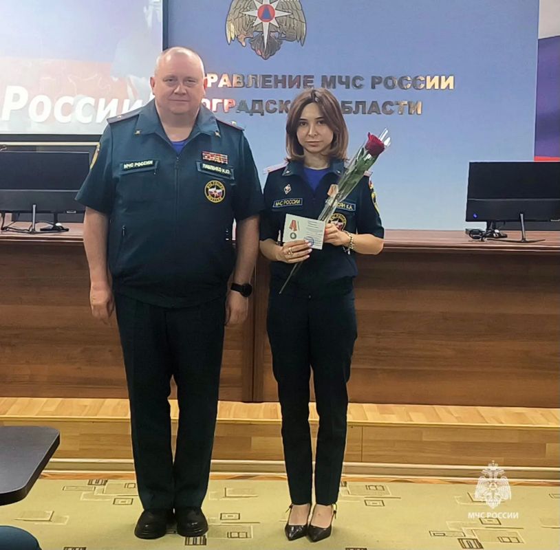 В региональном главке МЧС России состоялось торжественное мероприятие, посвященное Дню России В региональном главке МЧС России состоялось торжественное мероприятие, посвященное Дню России