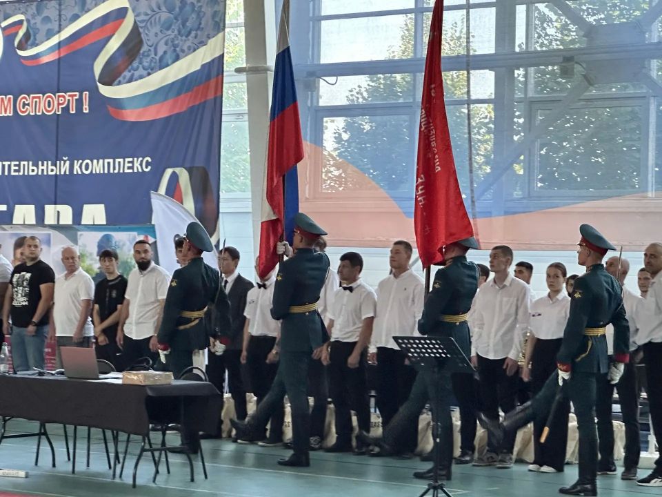 В Волжском прошел турнир по кикбоксингу, посвященный памяти Героя России Александра Матлахова и Ярослава Иващенко, награжденного орденом Мужества В Волжском прошел турнир по кикбоксингу, посвященный памяти Героя России Александра Матлахова и Ярослава Иващенко, награжденного орденом Мужества