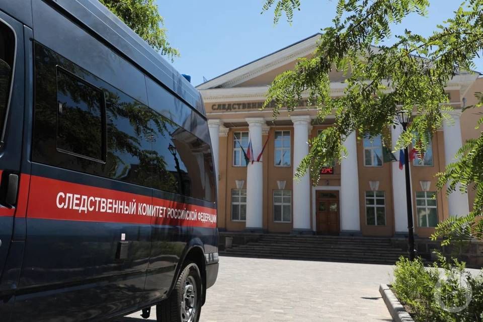 Расследование уголовного дела против 17-летней волгоградки, обвиняемой в поджоге двух вышек сотовой связи, завершено и направлено в суд, сообщает СУ СК РФ по региону