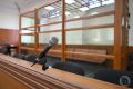 Ранее судимого жителя Приморского края приговорили к 2 годам 8 месяцам колонии строгого режима за кражу 270 тысяч рублей у участника СВО в Волгограде, сообщает объединенная пресс-служба судов региона