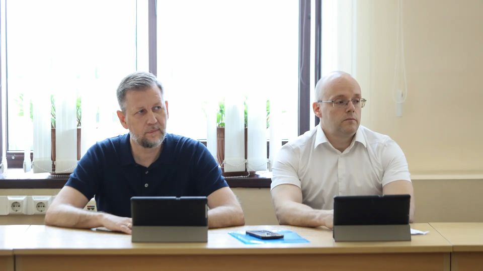 Парламентский комитет по аграрной политике и биологической защите под председательством Александра Шевченко поддержал изменения в закон о плодородии земель Парламентский комитет по аграрной политике и биологической защите под председательством Александра Шевченко поддержал изменения в закон о плодородии земель