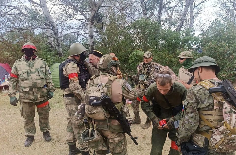 Волжские казаки «Станицы Верховская» стали участниками первых международных военно-полевых казачьих сборов Волжские казаки «Станицы Верховская» стали участниками первых международных военно-полевых казачьих сборов