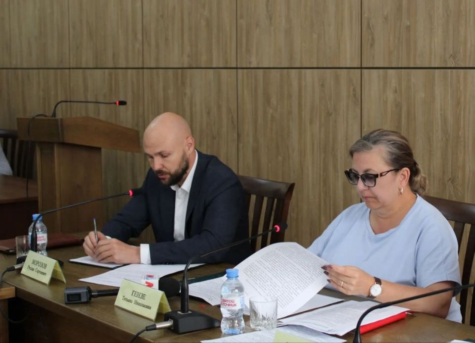 Заседание Волгоградской городской трехсторонней комиссии по регулированию социально-трудовых отношений прошло в областном Совете профсоюзов под председательством руководителя облсовпрофа Татьяны Гензе и первого заместителя... Заседание Волгоградской городской трехсторонней комиссии по регулированию социально-трудовых отношений прошло в областном Совете профсоюзов под председательством руководителя облсовпрофа Татьяны Гензе и первого заместителя...