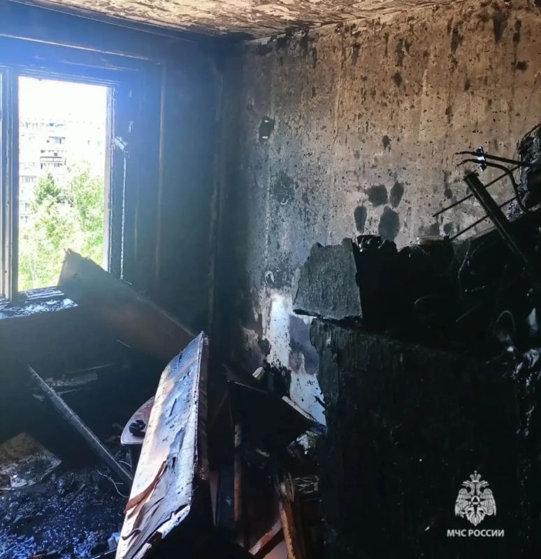 Волгоградские огнеборцы спасли 2 человека на пожаре Волгоградские огнеборцы спасли 2 человека на пожаре
