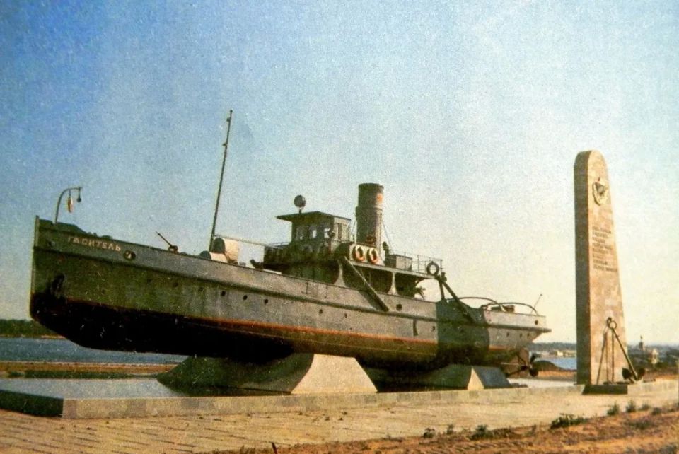 ФОТОФАКТ. Фото 1: цифровая реконструкция внешнего вида парохода «Гаситель», который стоит в качестве памятника на набережной Волгограда ФОТОФАКТ. Фото 1: цифровая реконструкция внешнего вида парохода «Гаситель», который стоит в качестве памятника на набережной Волгограда