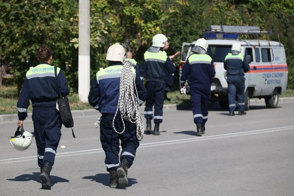 За минувшие сутки в Волгоградской области чрезвычайных ситуаций не зарегистрировано, однако оперативная сводка МЧС содержит информацию о гибели человека при пожаре