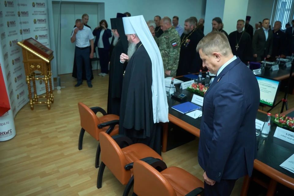 В Волгограде проходит I Межрегиональный форум Всемирного русского народного собора на тему «Единство народов России в решении вопросов народосбережения, межнационального согласия и миграционной политики» В Волгограде проходит I Межрегиональный форум Всемирного русского народного собора на тему «Единство народов России в решении вопросов народосбережения, межнационального согласия и миграционной политики»