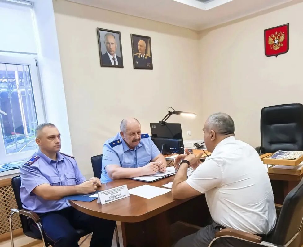 Заместитель руководителя Западного МСУТ СК России провел личные приемы граждан в ряде регионов Заместитель руководителя Западного МСУТ СК России провел личные приемы граждан в ряде регионов