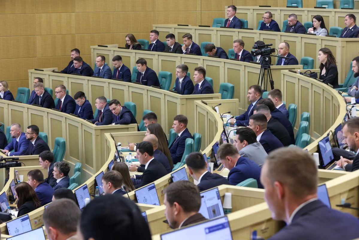 В Совете Федерации состоялось пленарное заседание Палаты молодых законодателей В Совете Федерации состоялось пленарное заседание Палаты молодых законодателей