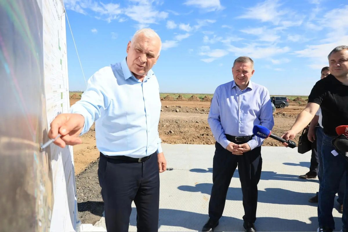 Под Волгоградом до конца 2026 года появится взлетно-посадочная полоса для малой авиации Под Волгоградом до конца 2026 года появится взлетно-посадочная полоса для малой авиации