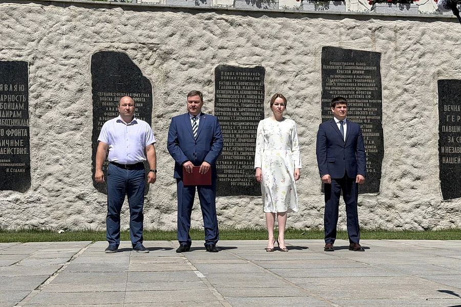 На Мамаевом кургане дан старт Спартакиаде молодежи России допризывного возраста, которая уже в четвертый раз проходит в Волгограде На Мамаевом кургане дан старт Спартакиаде молодежи России допризывного возраста, которая уже в четвертый раз проходит в Волгограде