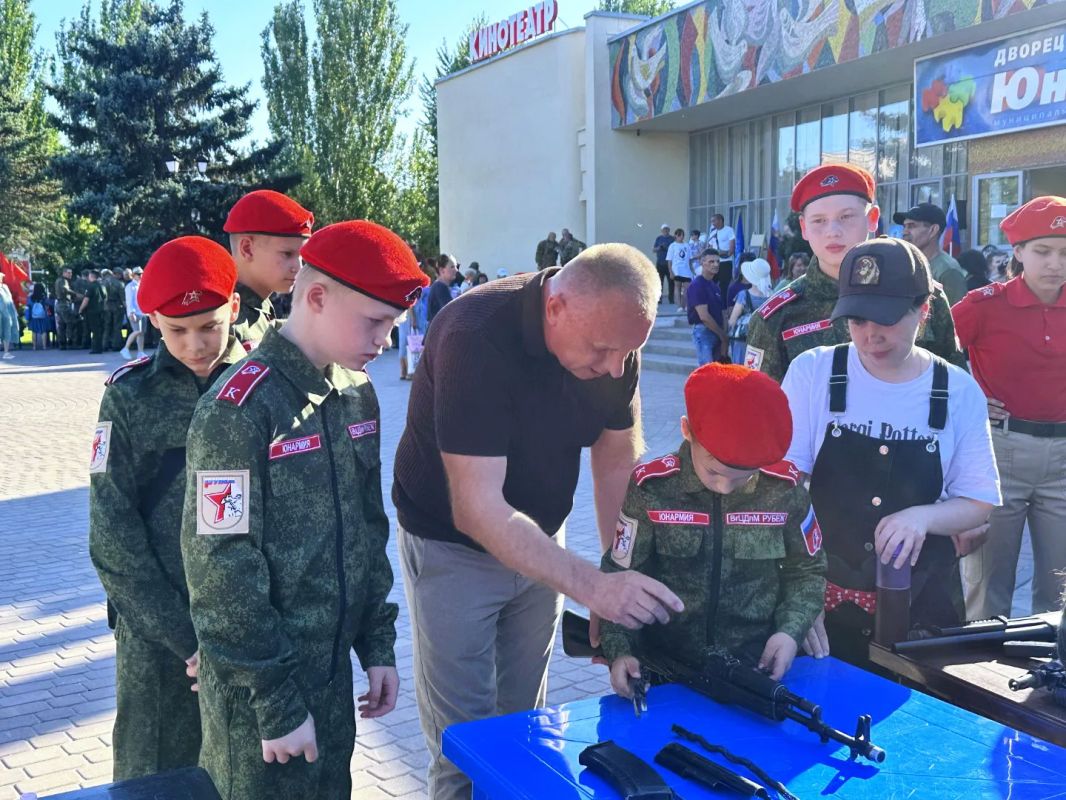 О мужестве, долге и единстве О мужестве, долге и единстве