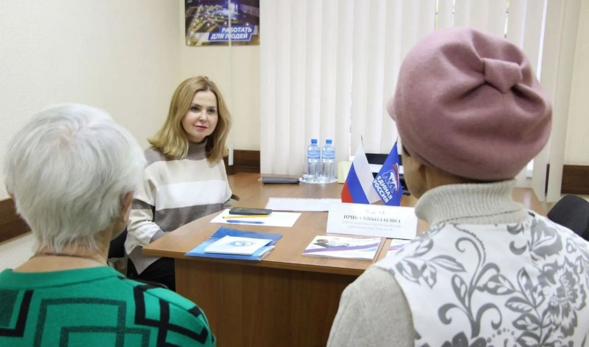 Сегодня свой день рождения празднует Ирина Фомина — депутат Волгоградской гордумы, в которой удивительно сочетаются элегантность, обаяние, твёрдость характера и искренняя забота о людях