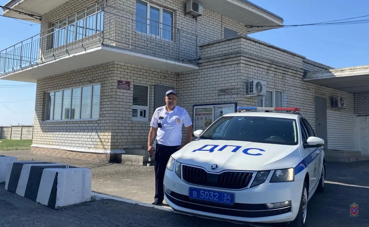 Жительница Даниловки выразила благодарность сотрудникам Госавтоинспекции за оказание помощи в критической ситуации
