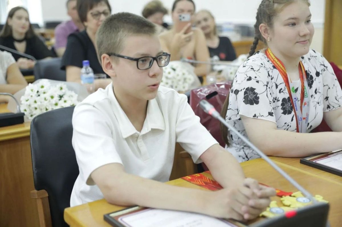 Сегодня в Волгоградской городской Думе прошла торжественная церемония «Лучшие из лучших» Сегодня в Волгоградской городской Думе прошла торжественная церемония «Лучшие из лучших»