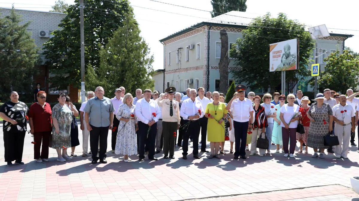 Сегодня председатель Волгоградской областной Думы, руководитель областного совета ветеранов Александр Блошкин проводит рабочую поездку в Алексеевский район Сегодня председатель Волгоградской областной Думы, руководитель областного совета ветеранов Александр Блошкин проводит рабочую поездку в Алексеевский район