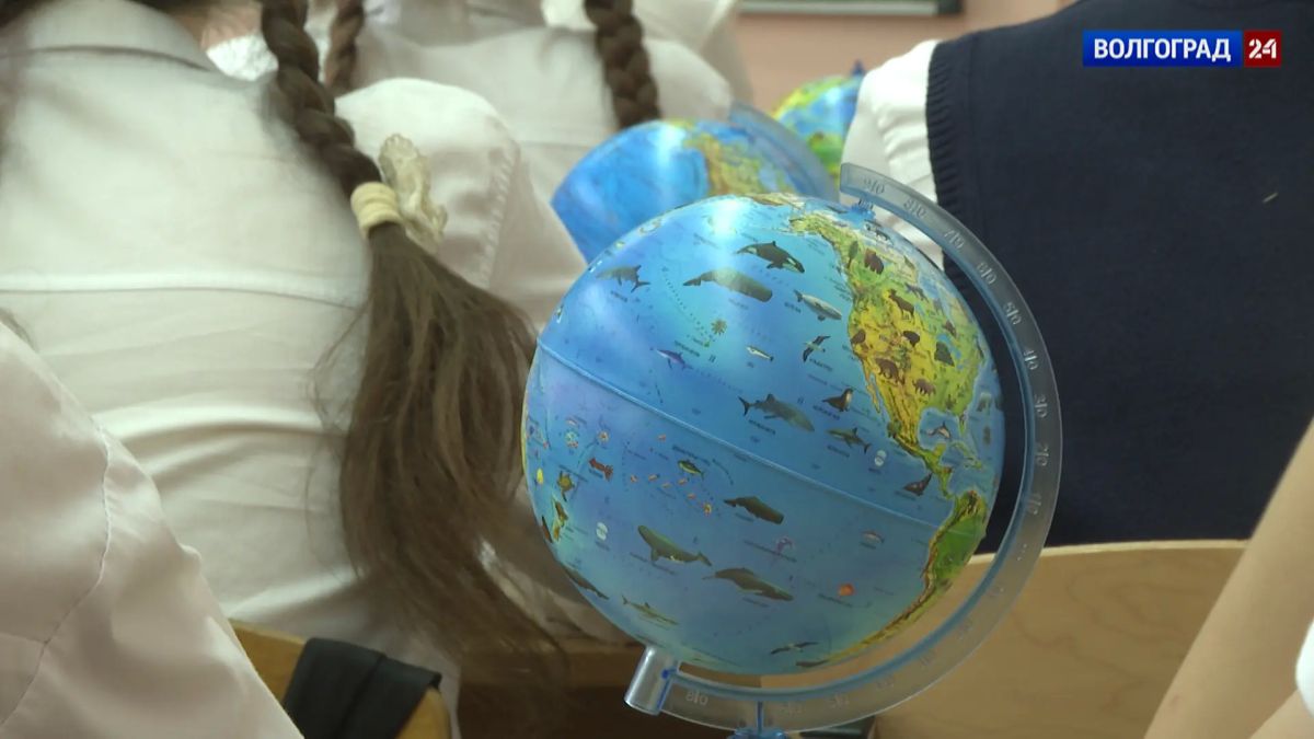 Дополнительные зимние каникулы с 22 февраля по 1 марта для учеников 1-4 классов хотят ввести в России