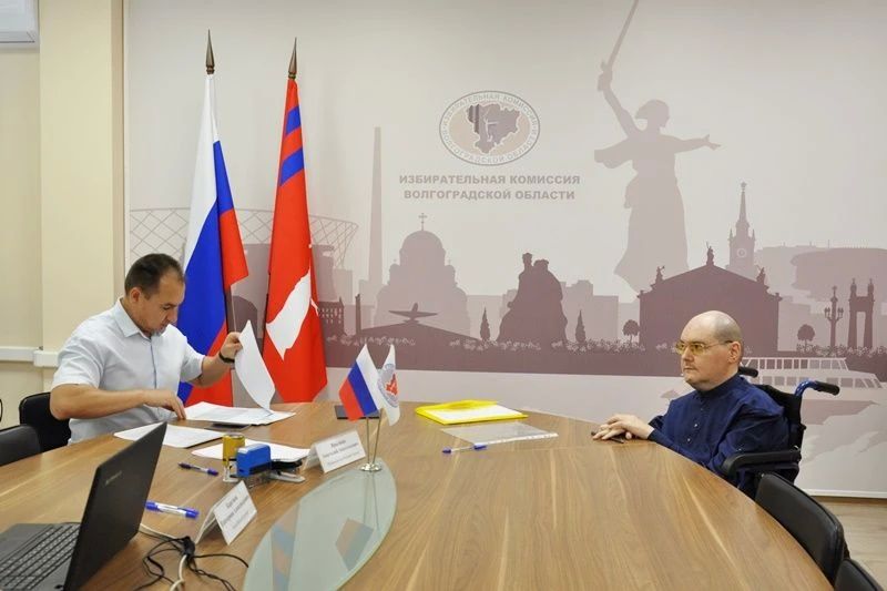 Кандидаты от партии "Справедливая Россия" представили в ИКВО документы о выдвижении на выборах депутатов Госдумы Кандидаты от партии "Справедливая Россия" представили в ИКВО документы о выдвижении на выборах депутатов Госдумы