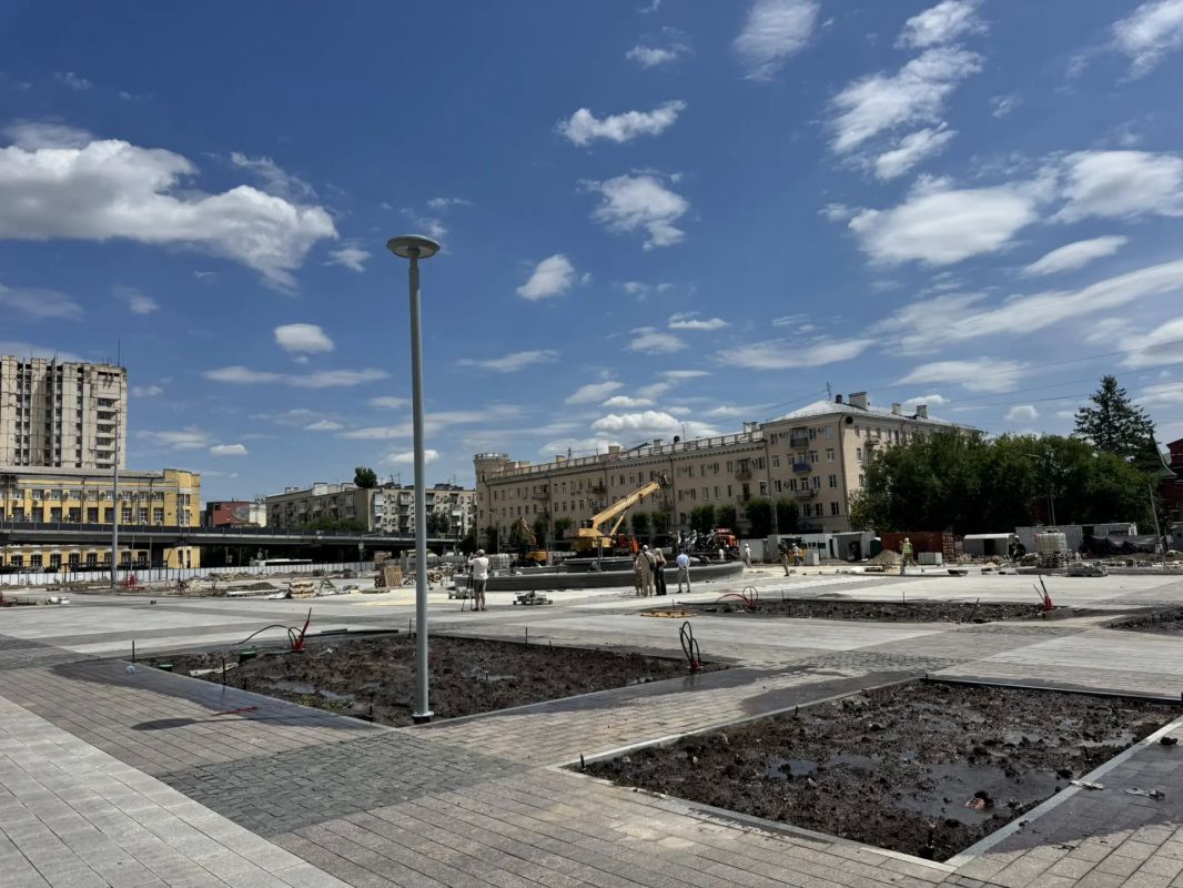 Скульптура заняла свое место в чаше Скульптура заняла свое место в чаше