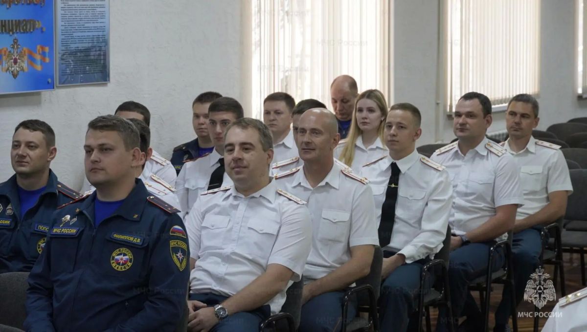 99 лет на страже безопасности - сотрудников Государственного пожарного надзора поздравили с предстоящим профессиональным праздником 99 лет на страже безопасности - сотрудников Государственного пожарного надзора поздравили с предстоящим профессиональным праздником