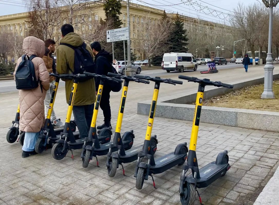 В Волгограде самокаты ВУШ внезапно ушли на зимовку в середине лета