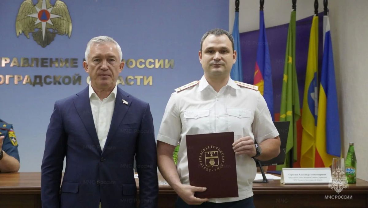 99 лет на страже безопасности - сотрудников Государственного пожарного надзора поздравили с предстоящим профессиональным праздником 99 лет на страже безопасности - сотрудников Государственного пожарного надзора поздравили с предстоящим профессиональным праздником