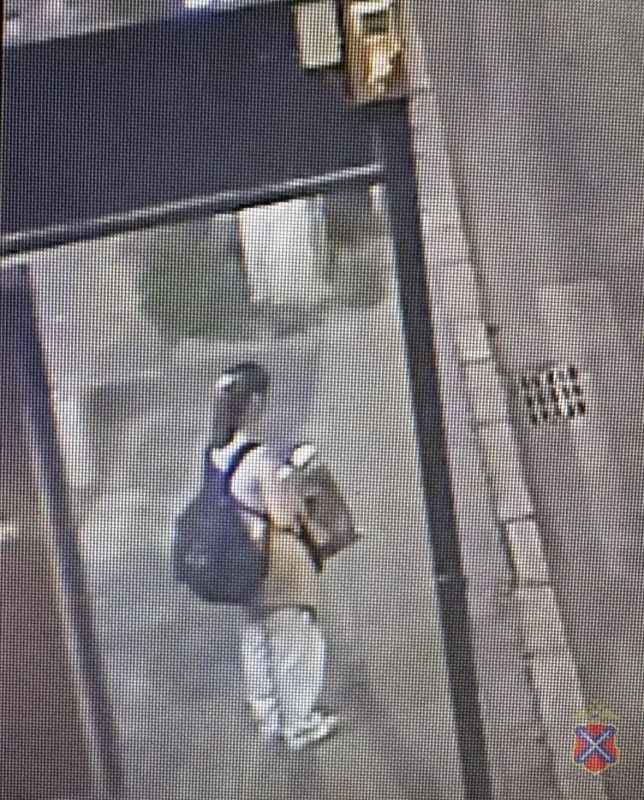 В Волгограде задержана пособница аферистов, за день забравшая у троих местных жителей 7,5 млн рублей В Волгограде задержана пособница аферистов, за день забравшая у троих местных жителей 7,5 млн рублей