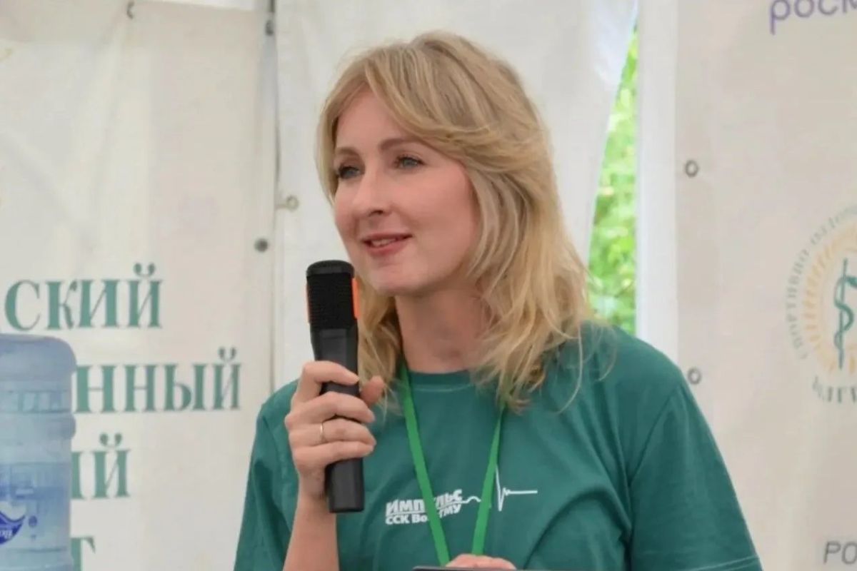 Врач-дерматолог ВолгГМУ Марина Шишкина предупредила юных спортсменов Волгоградской области о скрытых угрозах для кожи и новой напасти под названием косметикорексия