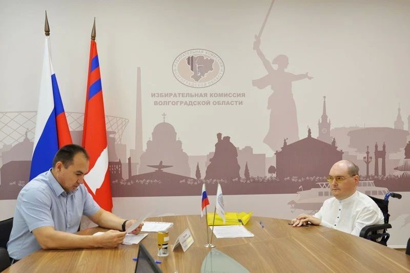 Кандидаты от партии "Справедливая Россия" представили документы для регистрации Кандидаты от партии "Справедливая Россия" представили документы для регистрации